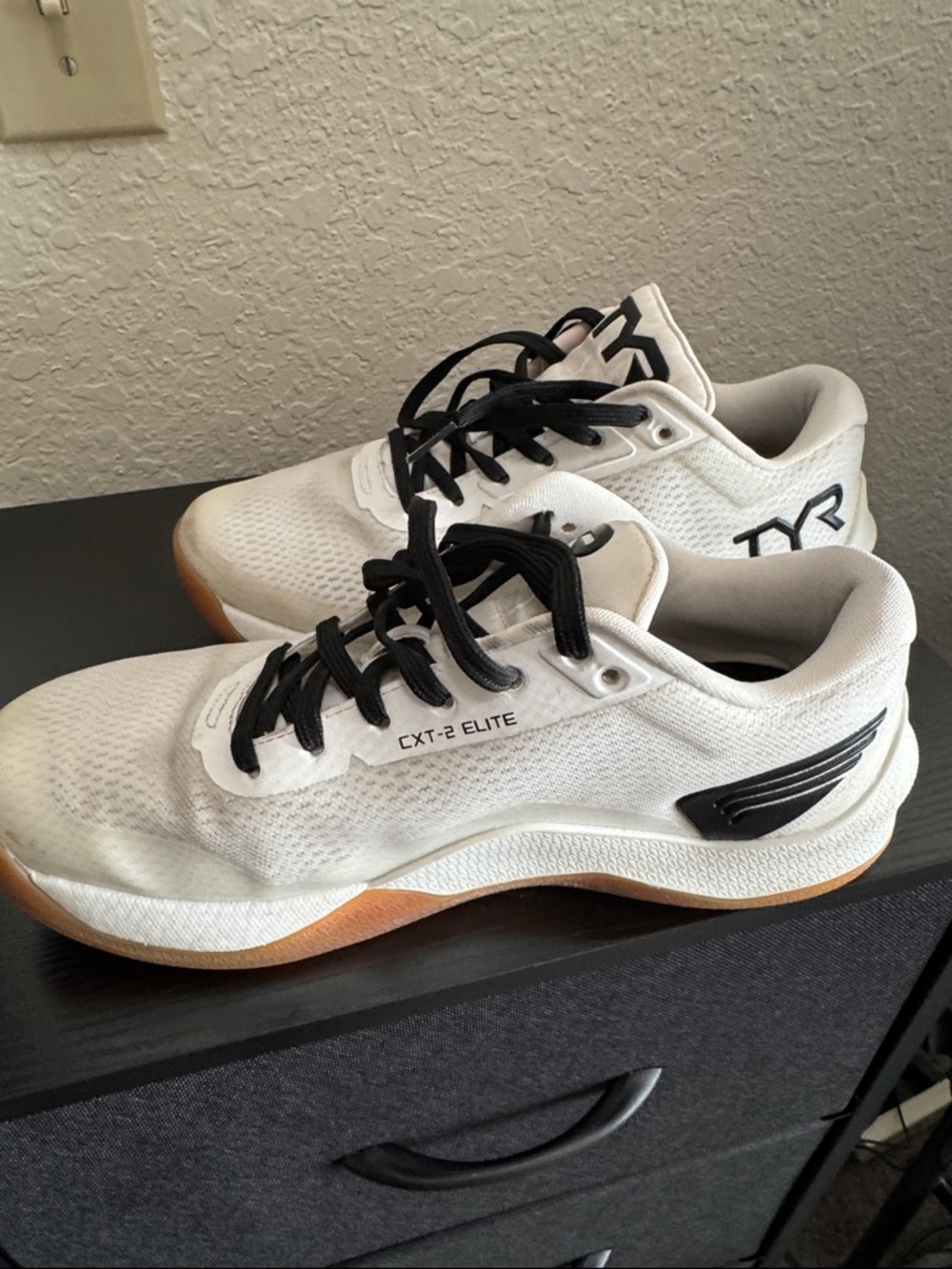 TYR CXT-2 Elite carbon. Wonen’s 9/ Men’s 7.5. White/Gum - Picture 3 of 8